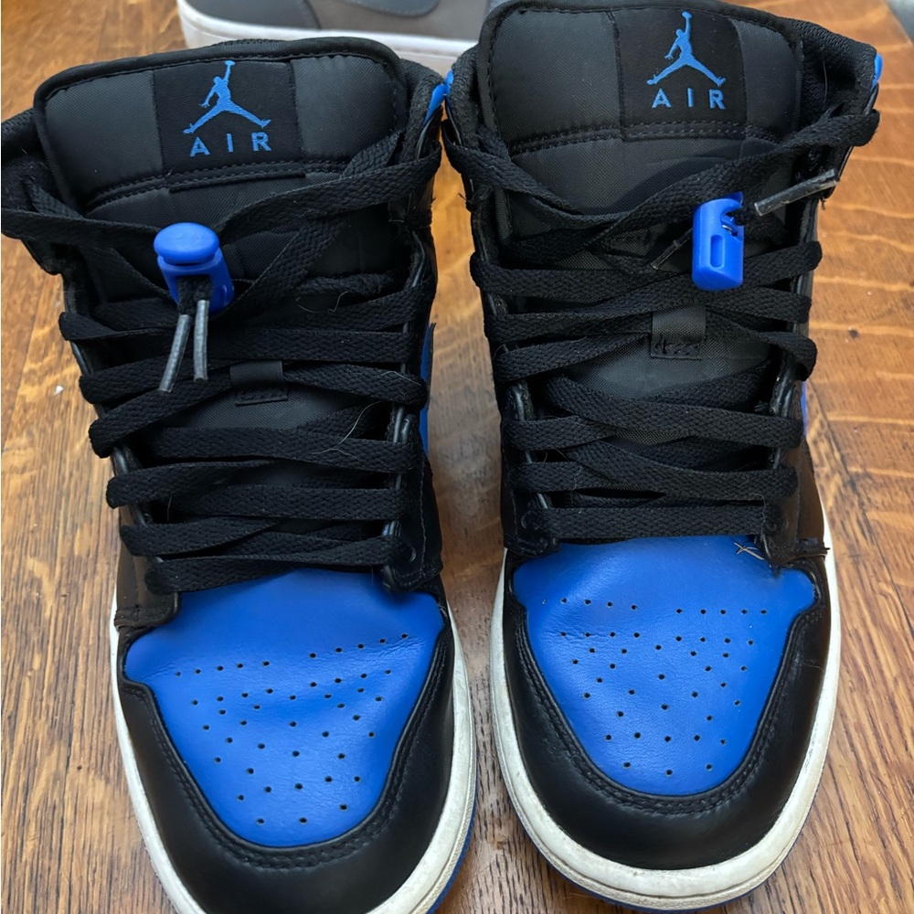 Air Jordan 1 Mid Trainers Black and Blue Sneakers - Picture 2 of 4